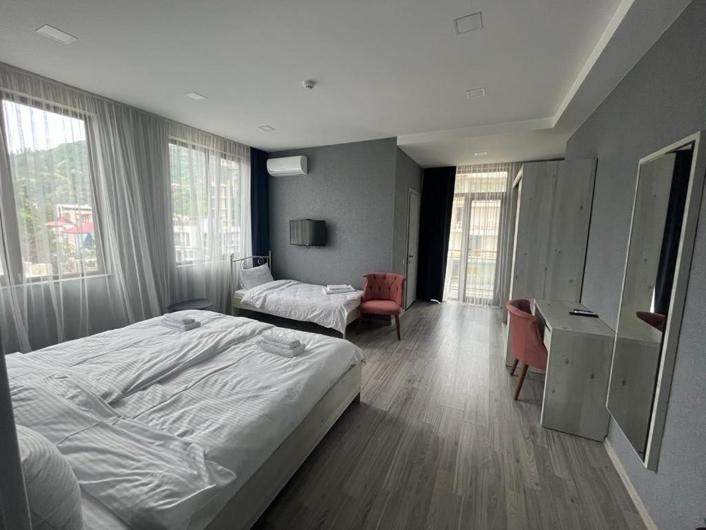 Hotel Fleur De Lis Gonio المظهر الخارجي الصورة