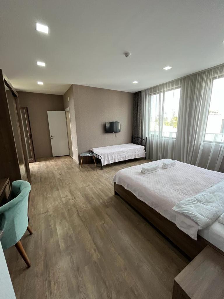 Hotel Fleur De Lis Gonio المظهر الخارجي الصورة