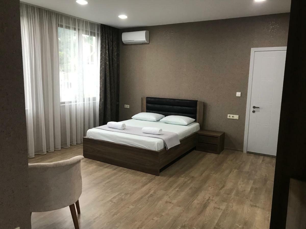 Hotel Fleur De Lis Gonio المظهر الخارجي الصورة