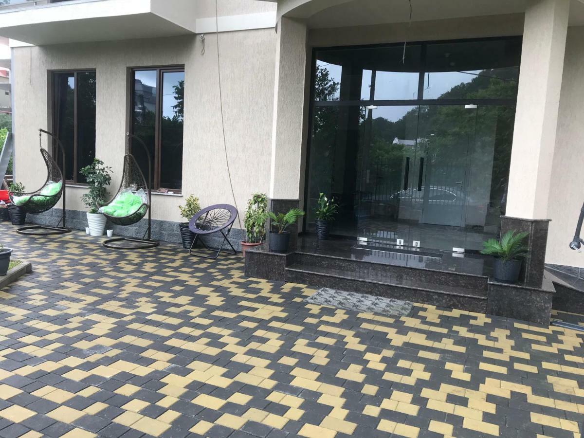 Hotel Fleur De Lis Gonio المظهر الخارجي الصورة