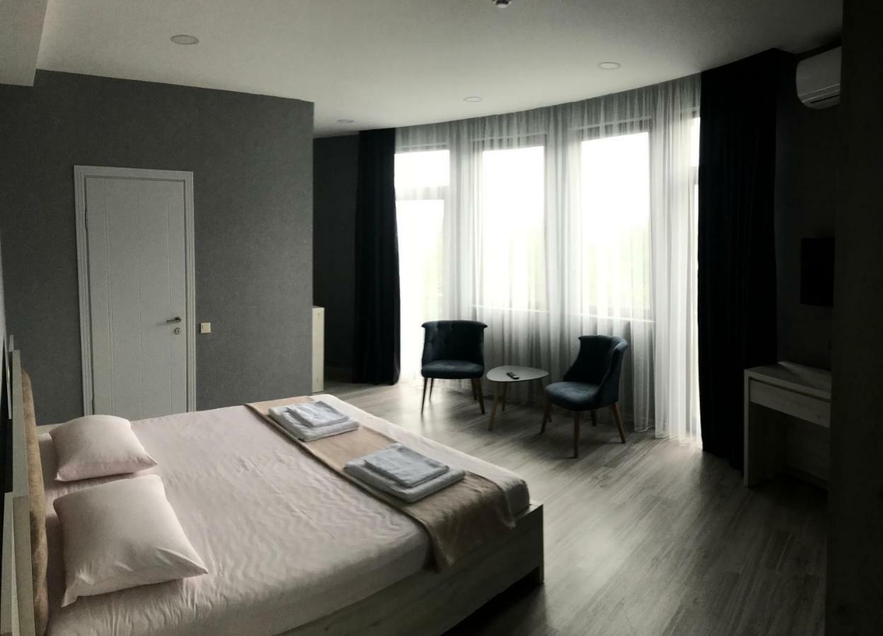 Hotel Fleur De Lis Gonio المظهر الخارجي الصورة