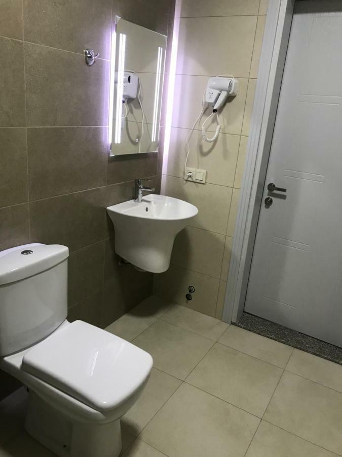 Hotel Fleur De Lis Gonio المظهر الخارجي الصورة